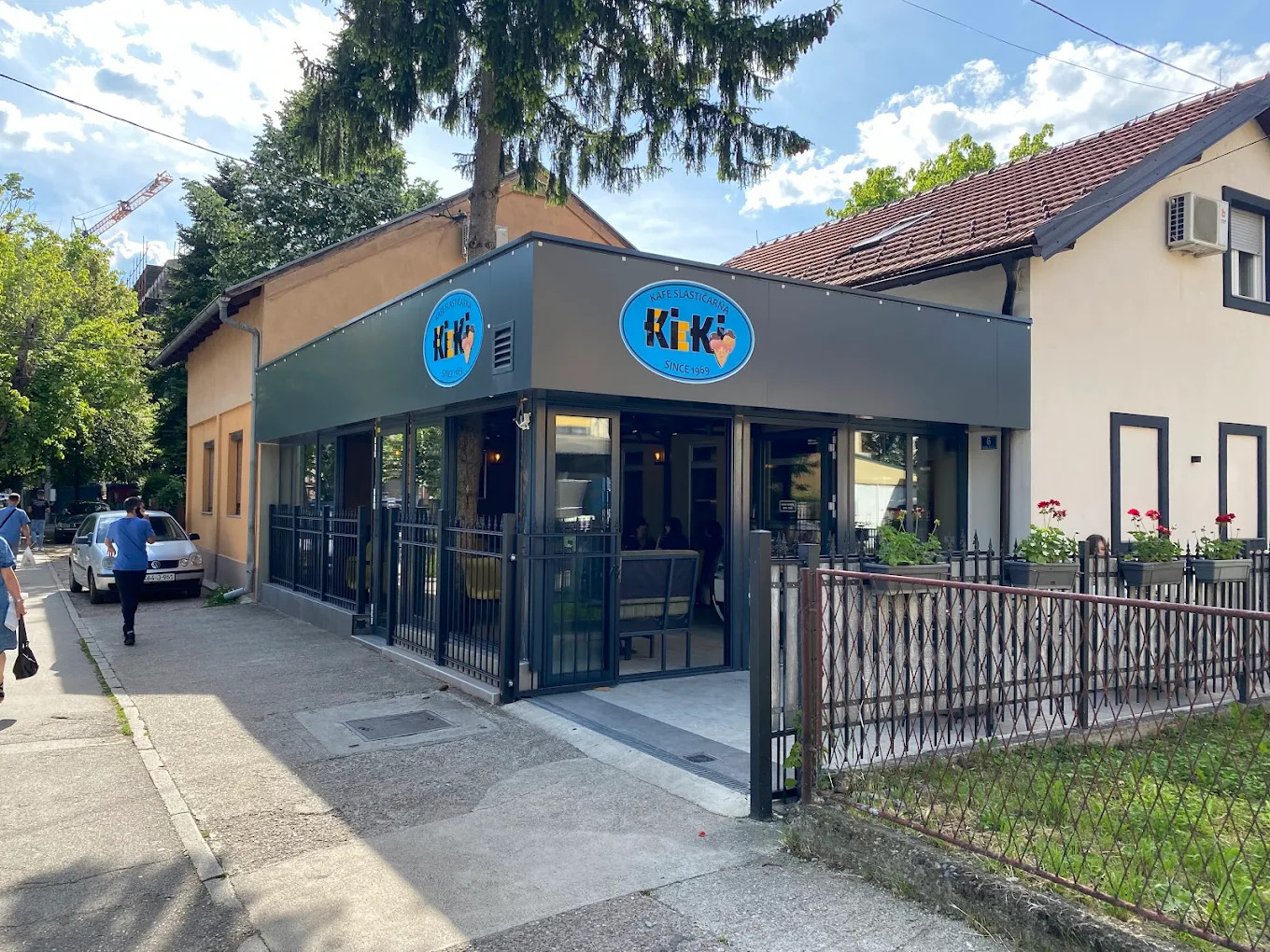 Cafe Kiki - Muslim-owned cafe in Banja Luka serving pastries and Bosnian coffee